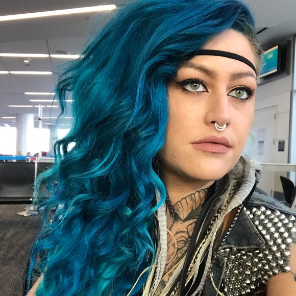 Meet your Posher, Cole - Picture 2 of 4